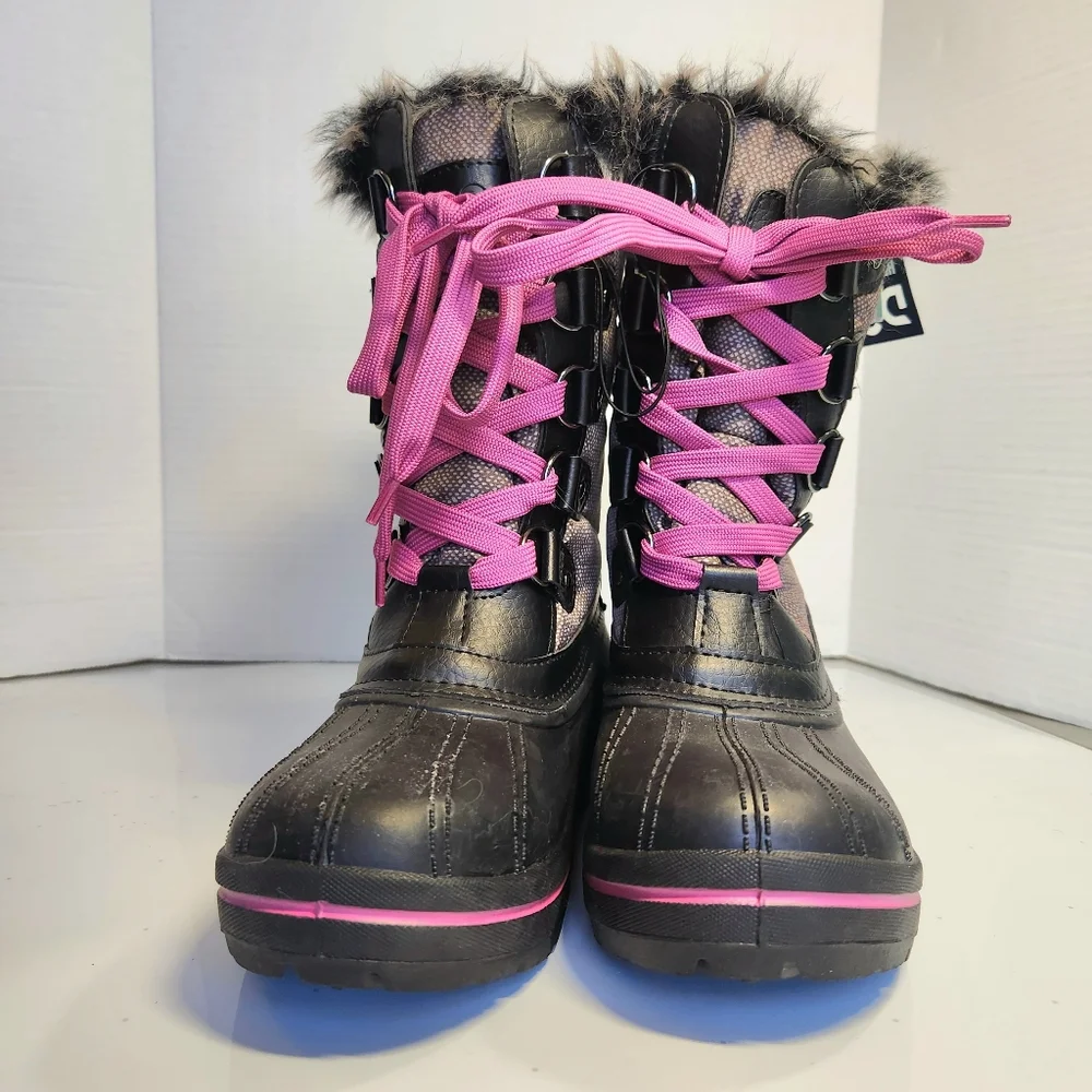 DSG Waterproof Snow Boots Pink Laces & Faux Fur Trim Kids 5  Womens 6.5 or 7